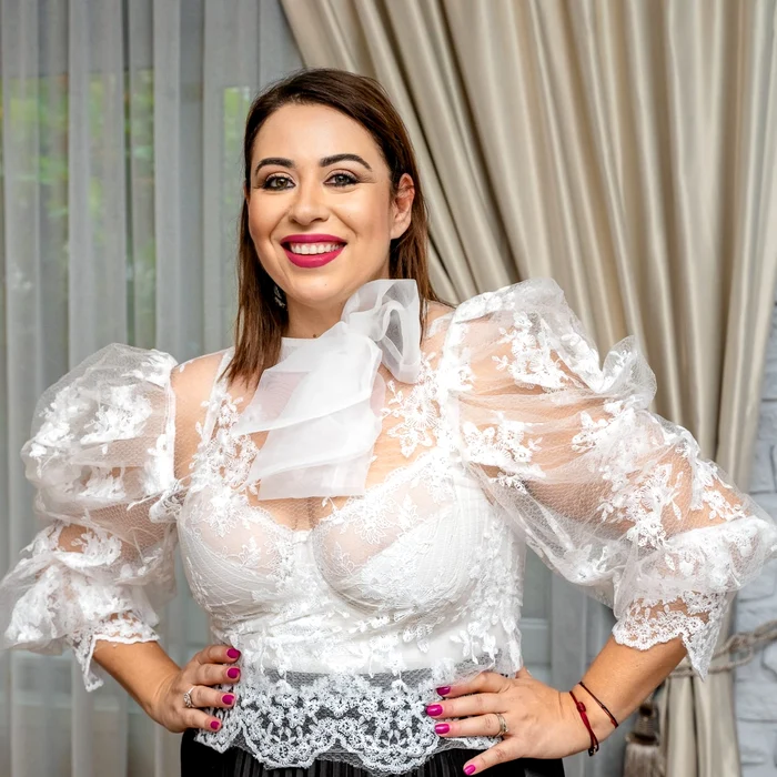 oana roman 00005 jpeg