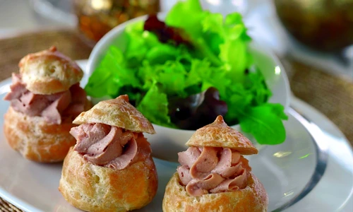 aperitiv cu pateu de ficat jpeg
