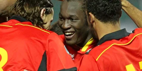 Romelu Lukaku, felicitat de coechipieri după evoluţia sa excelentă de aseară