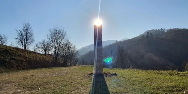 monolit soare ziarpiatraneam