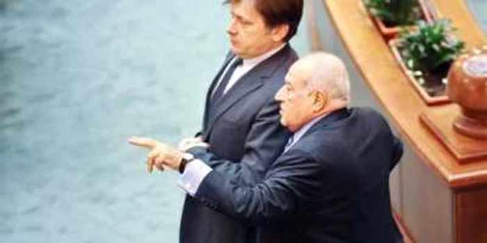 Crin Antonescu şi Dan Voiculescu nu mai văd cu ochi buni viitorul alianţei lor