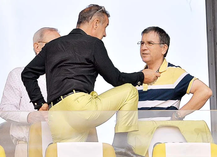 Valeriu Argăseală, la o discuție cu Gigi Becali  FOTO Facebook