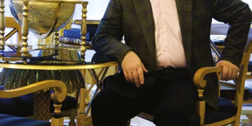 Alisher Usmanov este un mogul al metalelor şi al internetului