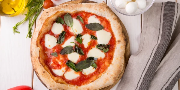 Pizza shutterstock 586887590 jpg