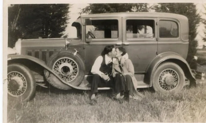 Bonnie şi Clyde, infractorii îndrăgostiţi / FOTO jpeg