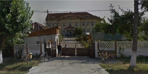 Centrul de Asistenţă şi Îngrijire Zătreni - Vâlcea Foto tribunavalceana ro