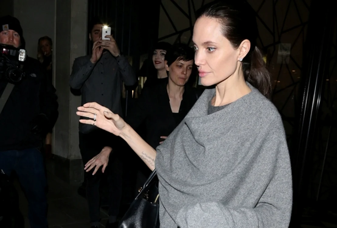 Angelina Jolie a fost fotografiată recent în centrul LondreiFoto: Splashnews