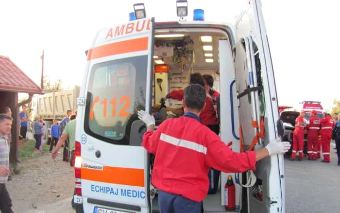 Soferul BMV-ului a fost grav ranit