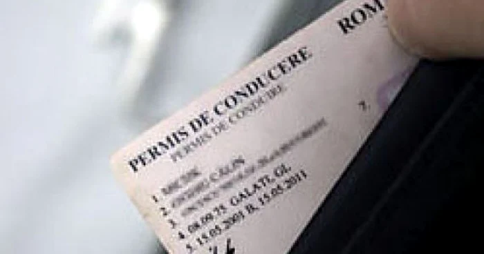 La frontieră, bărbatul a prezentat un permis de conducere fals