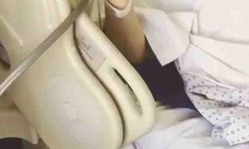 Jessie J a publicat o poză cu ea pe patul de spital și le a mulțumit fanilor pentru susținere  jpeg