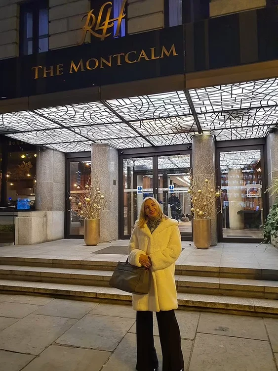 catalina cojocaru la un hotel scump in londra foto daily mail