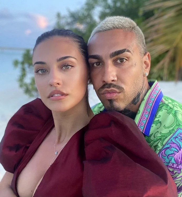 
    Antonia și Alex Veleafoto: Instagram  