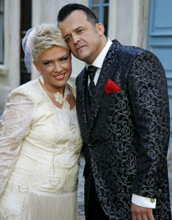 
    Cei doi au fost căsătoriţi jumătate de an, din iunie până în decembrie 2012Foto: Arhiva personală  