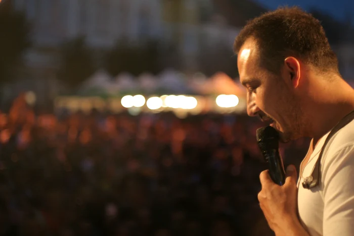 Ştefan are o relaţie specială cu fanii lui, cărora le mulţumeşte că l-au adus acolo unde este acum