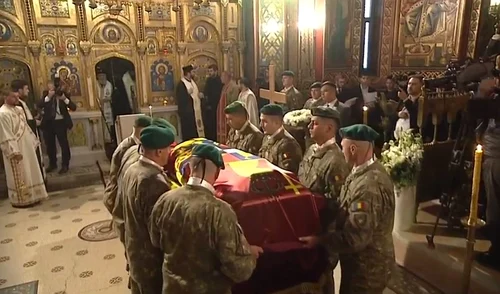 15 nicolae al romaniei si alina maria binder la reinhumarea reginei elena la curtea de arges 2 jpg jpeg