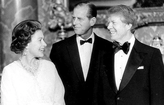 Jimmy Carter a întâlnit-o pe Regina Marii Britanii în mai 1977.