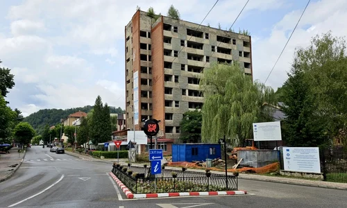 blocuri la vanzare jpg