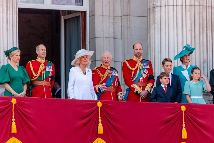 Balconul regal la Trooping the Colour, Profimedia jpg