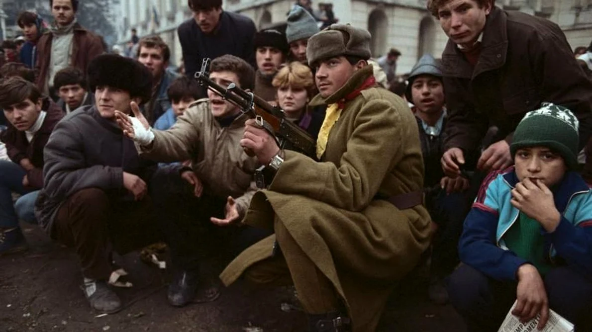 REVOLUȚIONARII „Eram singur Plecasem cu copilul de acasă şi eu nu mai eram cu nimeni” jpeg