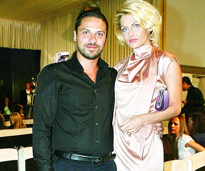 A divorţat de Oana Mareş în 2011