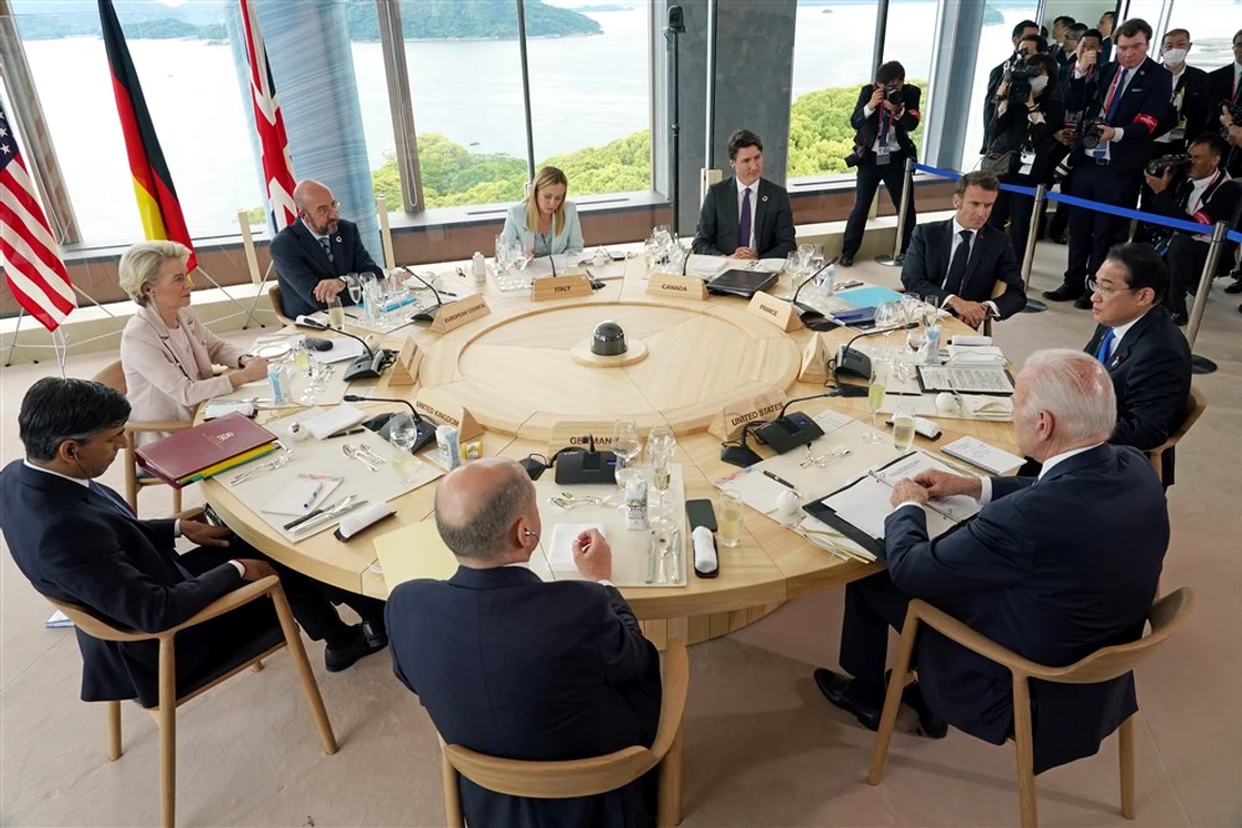 Liderii mondiali de la summit-ul G7 sunt serviți cu preparate locale japoneze FOTO EPA EFE