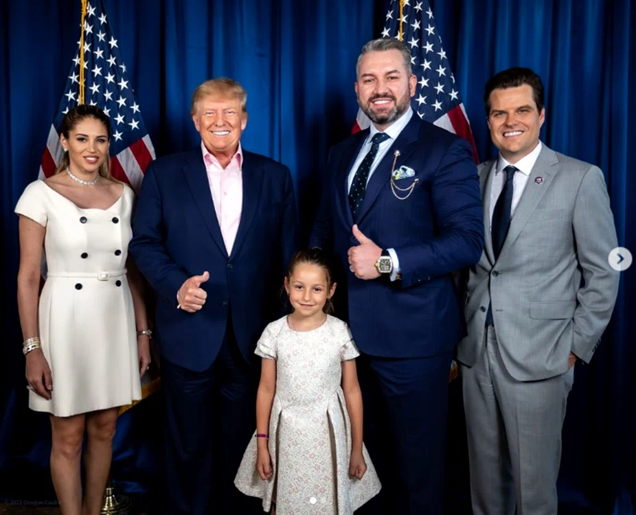 Dragoș Sprînceană, alături de Donald Trump. Sursă foto: Instagram