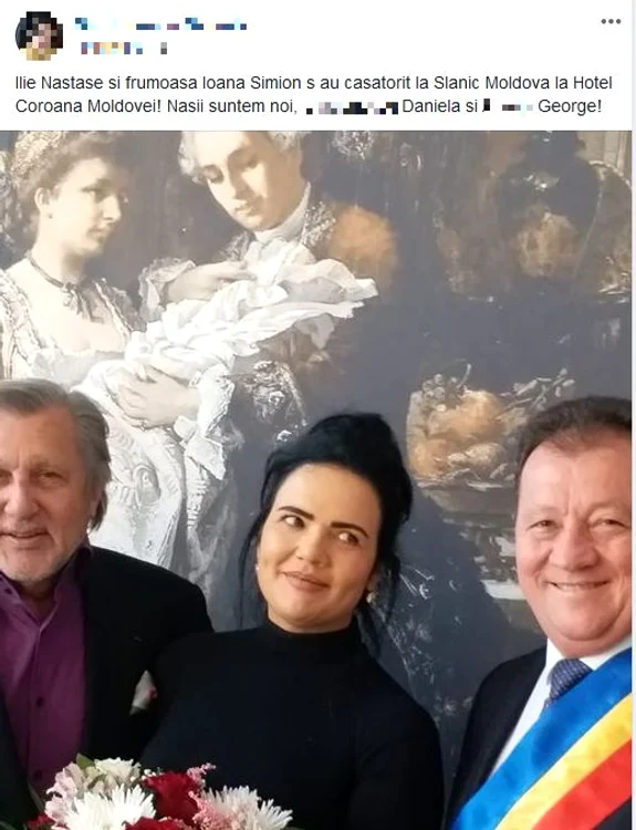 Ilie Năstase şi Ioana Simion, veseli alături de primarul din Slănic Moldova care pare că le-ar fi oficializat relaţia