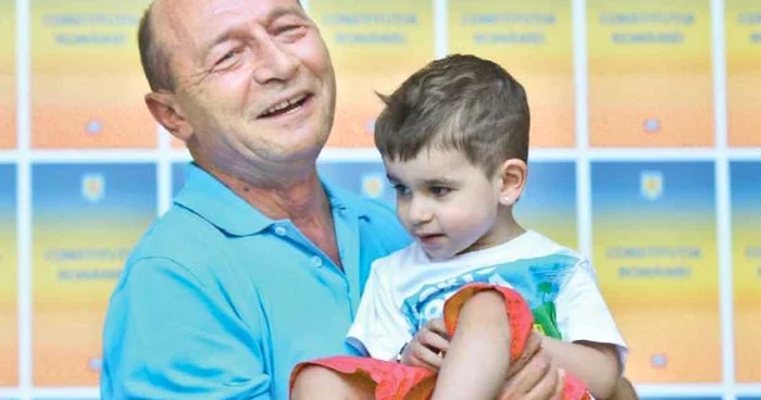 Traian Băsescu, în timpul discursului de miercuri seară 