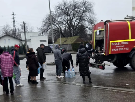 Apa a fost oprită din nou la Câmpina FOTO: Facebook