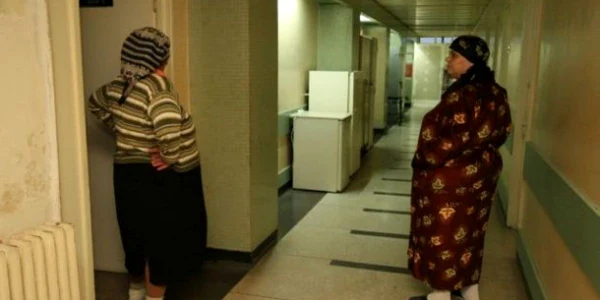 Bolnavii de la Spitalul Judeţean de Urgenţă din Craiova vor fi serviţi în farfurii noi. 