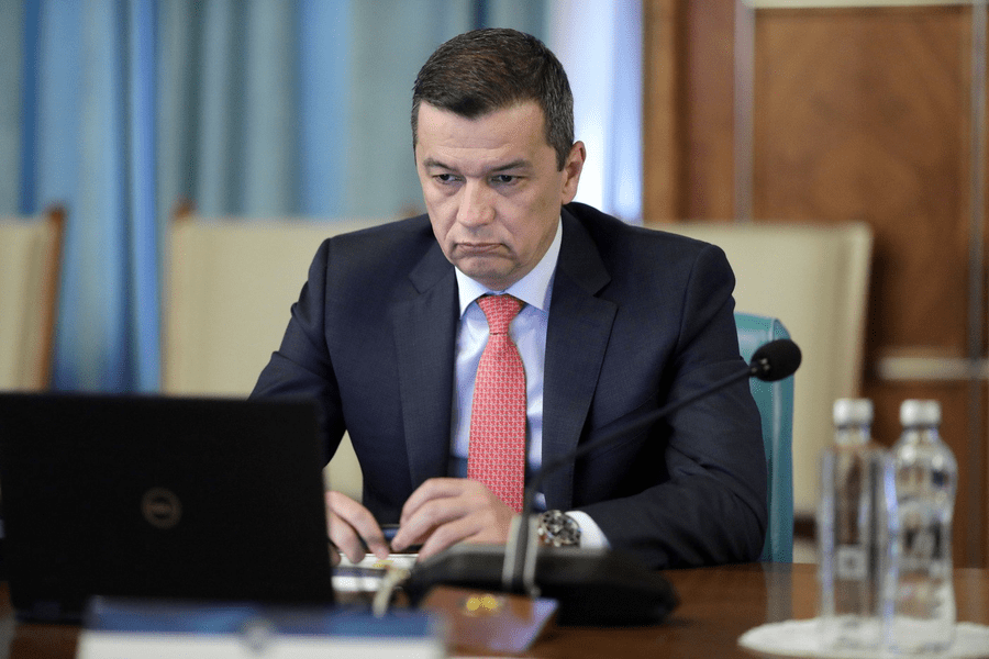 Grindeanu, despre situația Blue Air: Îndemn cetățenii să îşi ceară banii înapoi şi despăgubirile