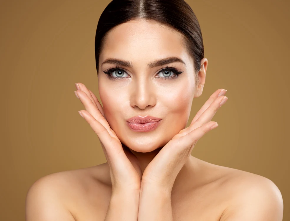 machiaj  foto   Shutterstock jpg