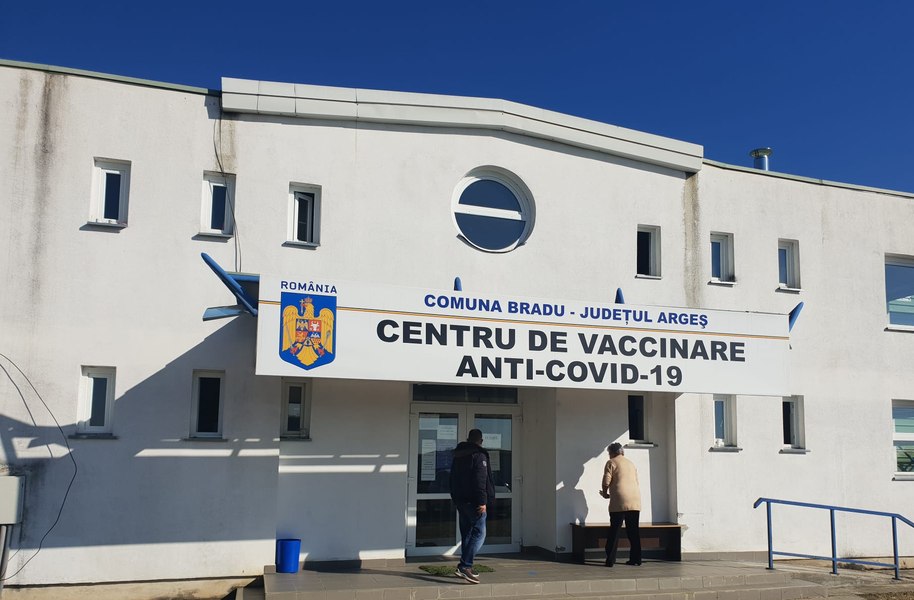 Condamnări pentru vaccinări fictive. Registrator din Argeș, trimis la închisoare. Ce au pățit clienții săi