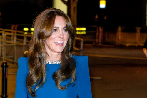 Kate Middleton și părul ei lung, semnătură personală