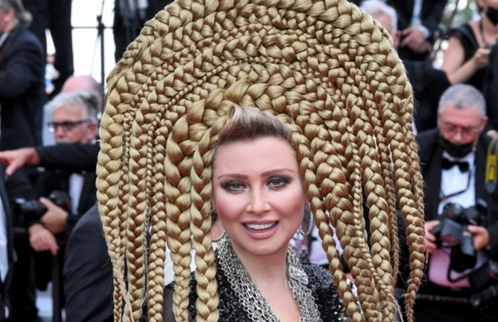 2015. A purtat părul sub formă a două sfereFoto: Profimedia