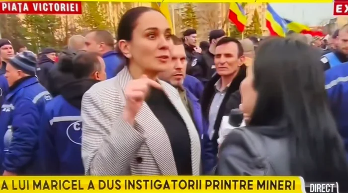Alexandra Păcuraru și Roxana Ciucă au oferit un scandal monstru la protestul minerilor