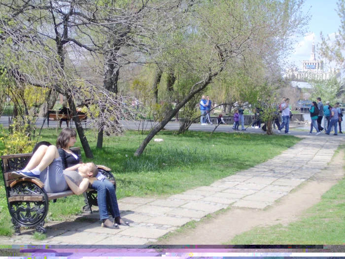 Bucureştenii vor avea parte în următoarele două zile de  vreme deoseit de caldă FOTO Adevărul