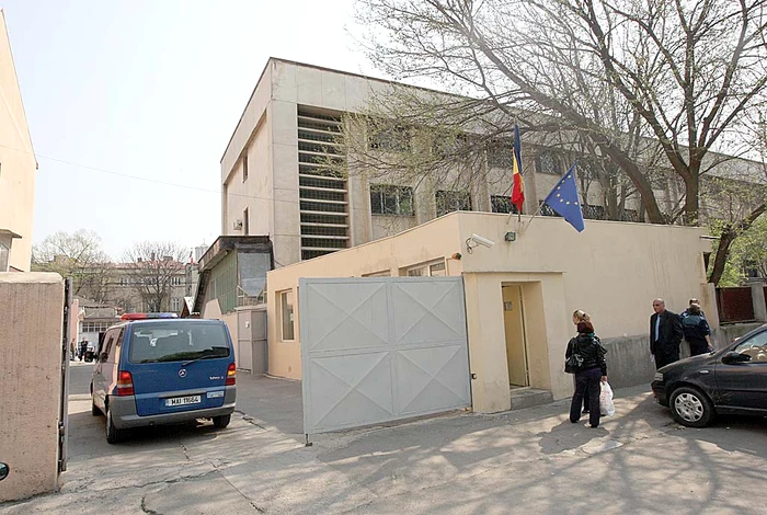 Elena Udrea se află în arestul Poliţiei Capitalei din 25 februarie