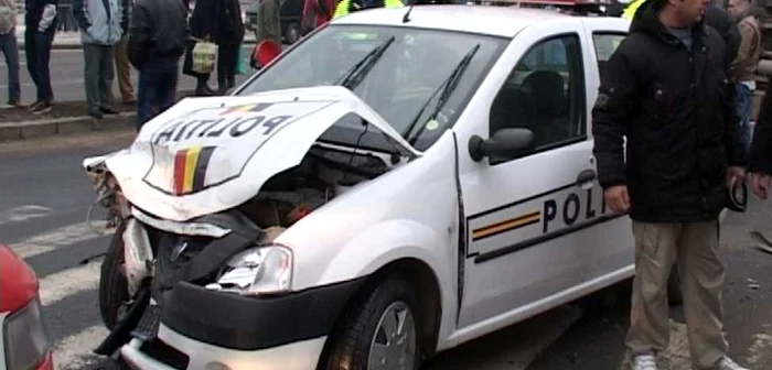 În accident a fost implicată o maşină a forţelor de ordine (Arhivă)