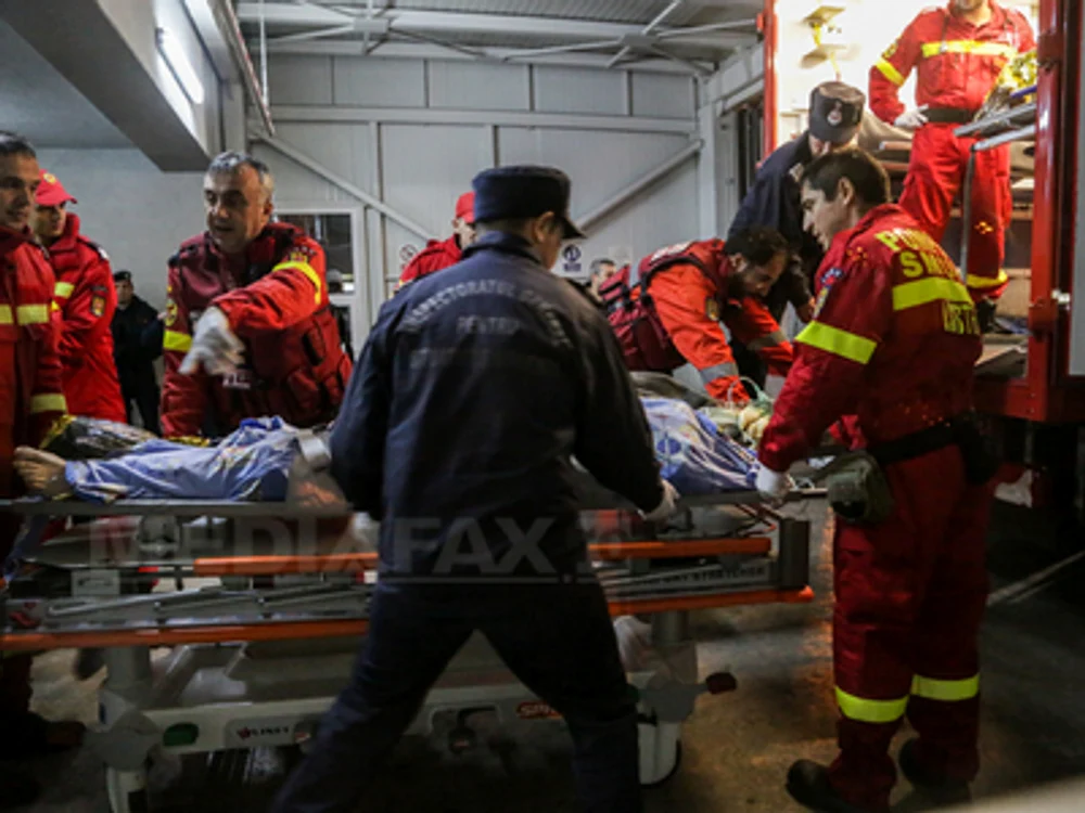 
    Răniții care au stat mai puțin de o lună în spital sunt nevoiți să dea banii înapoi statuluiFoto: Mediafax  