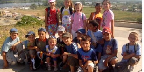 Copiii din Luncaviţa vor învăţa alături de profesorul Jeremy