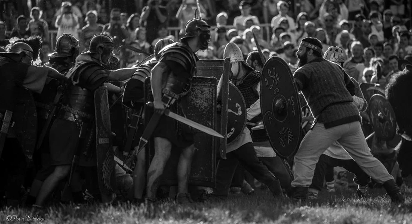 Imagine de la spectacolul de reenactment de la Alba Iulia/Foto: Florin Duţulescu