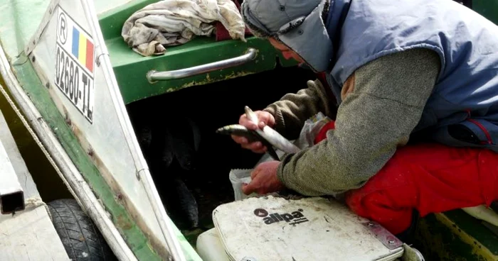 Avea o tonă de peşte în barcă (foto: Garda de Coastă)