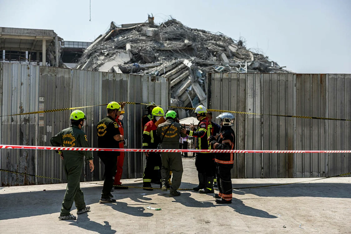 Un cutremur puternic, cu magnitudinea 7,7 a lovit Myanmarul.