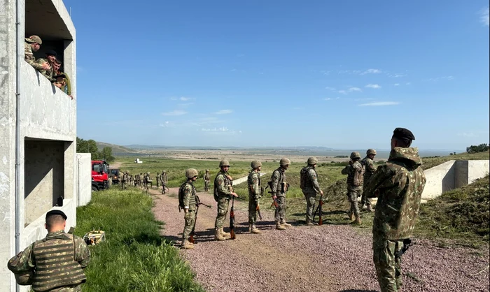 Militarii americani s-au antrenat la Babadag cu un nou sistem adus recent în România de Armata SUA