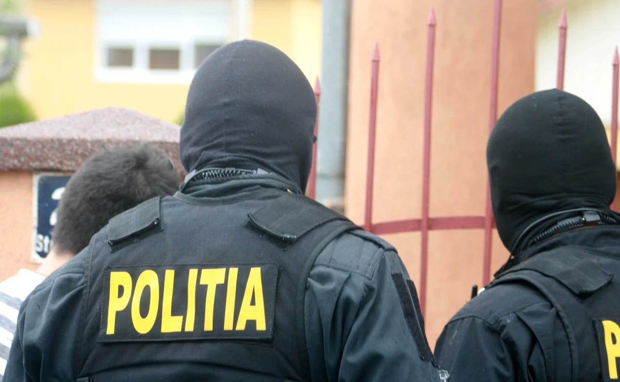 Jandarmii l-au prins pe fugar în Bucureşti