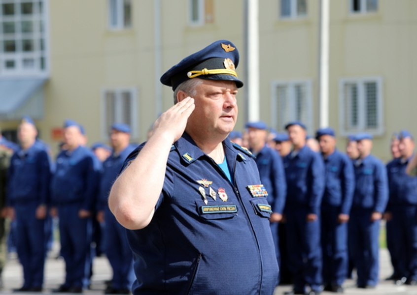 Un important general rus, asasinat lângă casa sa. Era acuzat că a ordonat atacul asupra spitalului de copii din Kiev. Asasinul a venit cu motocicleta