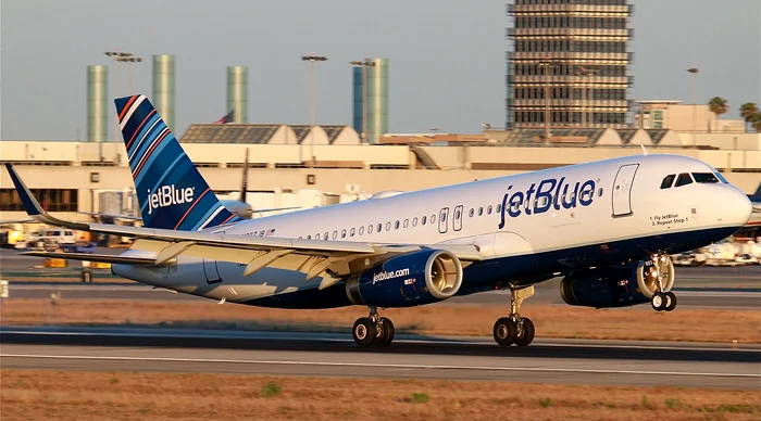 Avion militar american, la un pas de coliziune cu un zbor JetBlue lângă Venezuela FOTO: Arhivă
