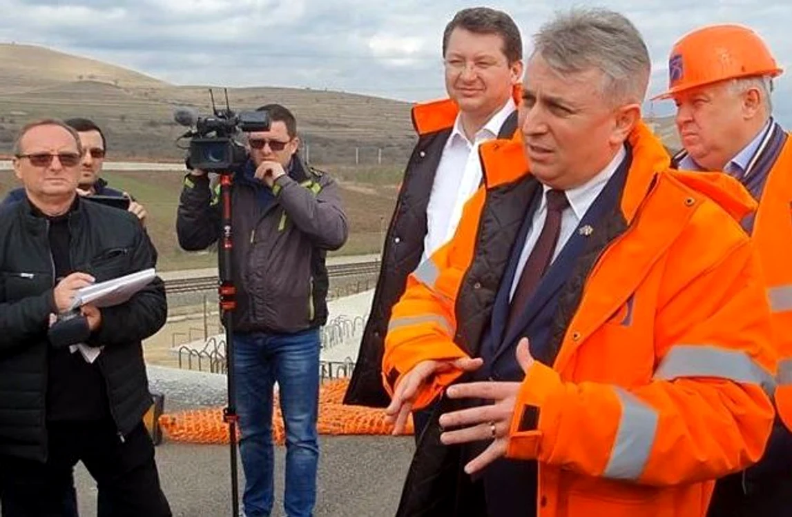 Ministrul Transporturilor, Lucian Bode, a fost prezent de multe ori pe șantierele patriei