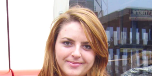 Bacău: Miruna Budău: L-a acompaniat pe Tudor Gheorghe (PORTRET)